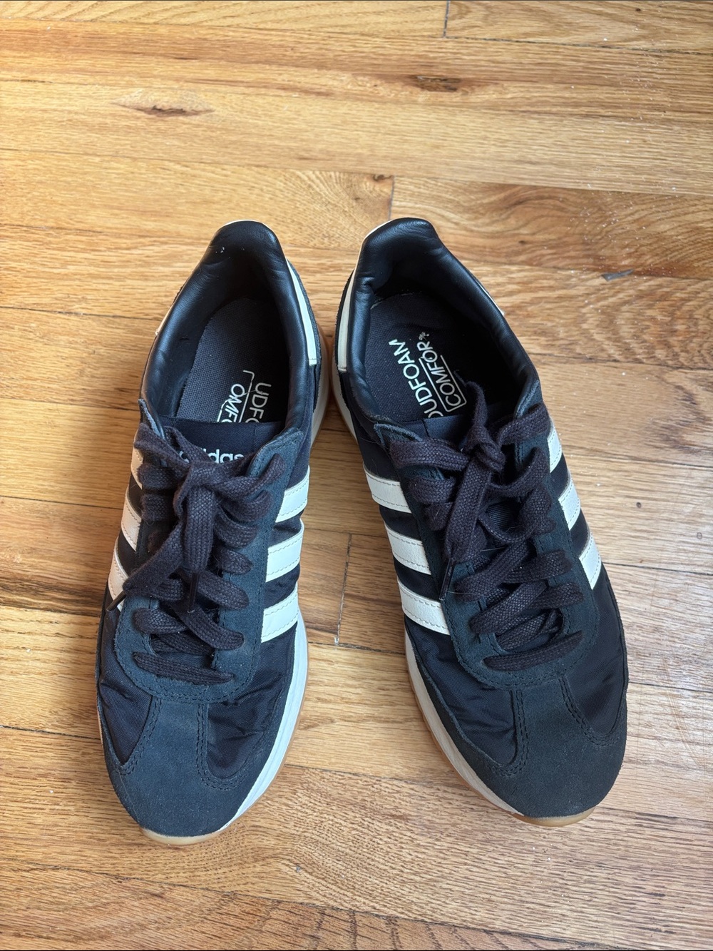 Adidas Women’s Black and White Casual Sneakers - Cloudfoam Comfort Like New!